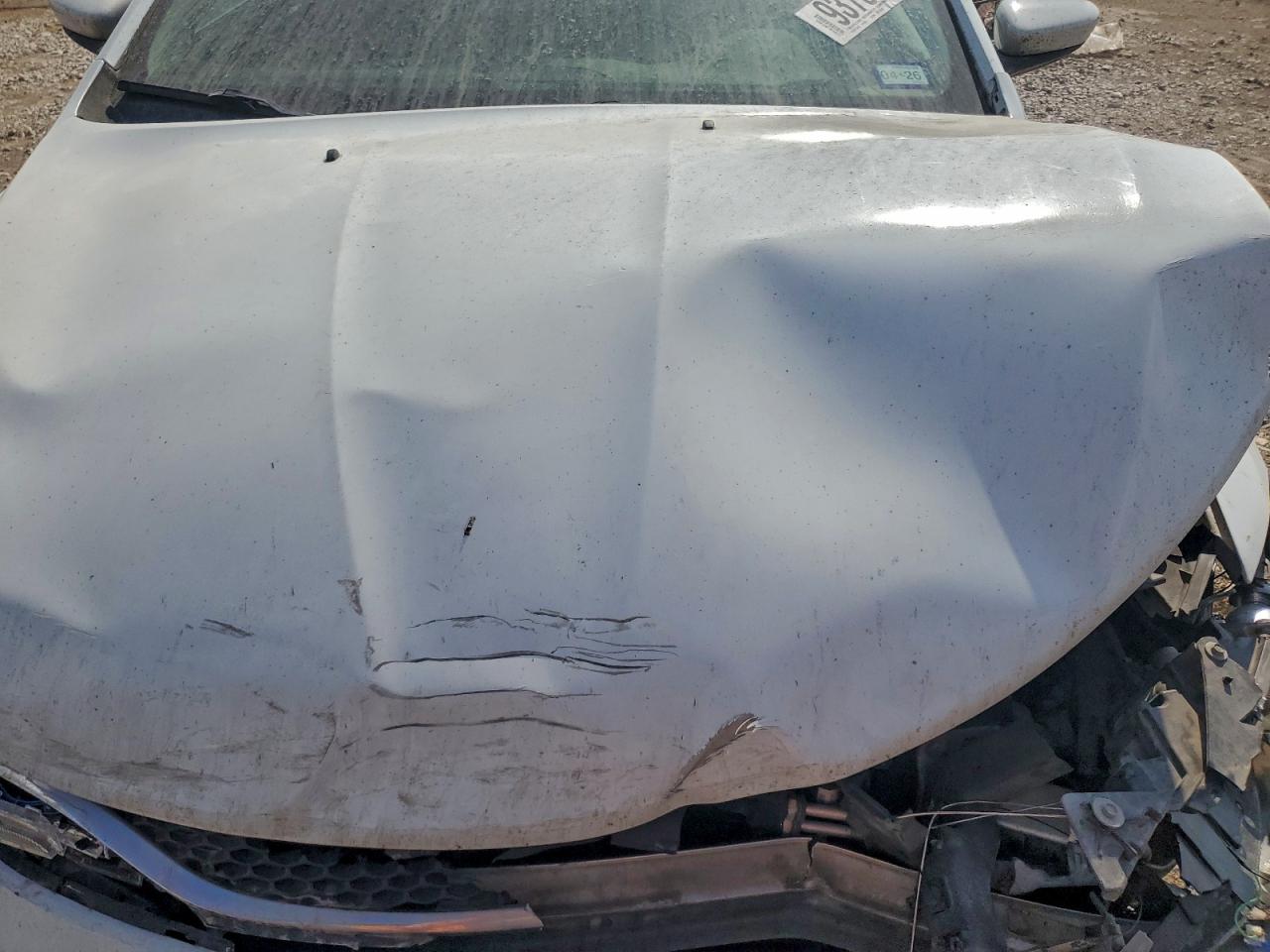 2015 Chrysler 200 Limited VIN: 1C3CCCAB4FN566880 Lot: 93704065