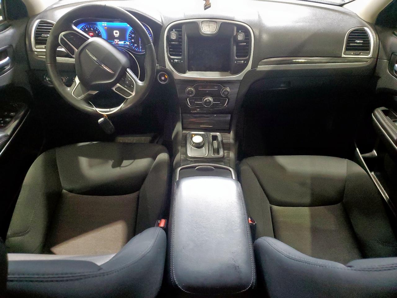 2019 Chrysler 300 Touring VIN: 2C3CCAAG6KH739320 Lot: 93618925