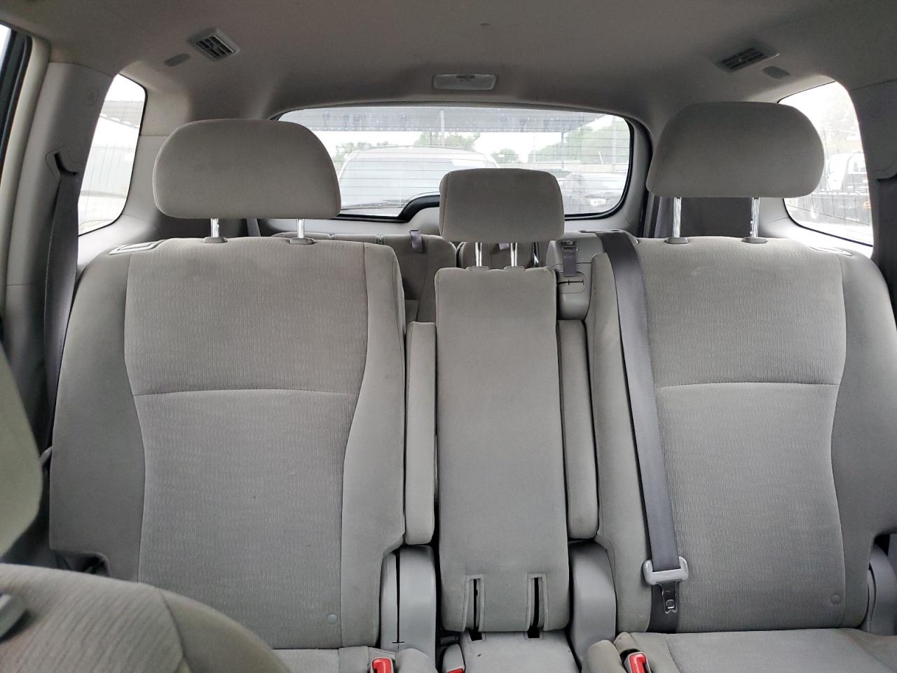 2011 Toyota Highlander Base VIN: 5TDBK3EH1BS064390 Lot: 82331675