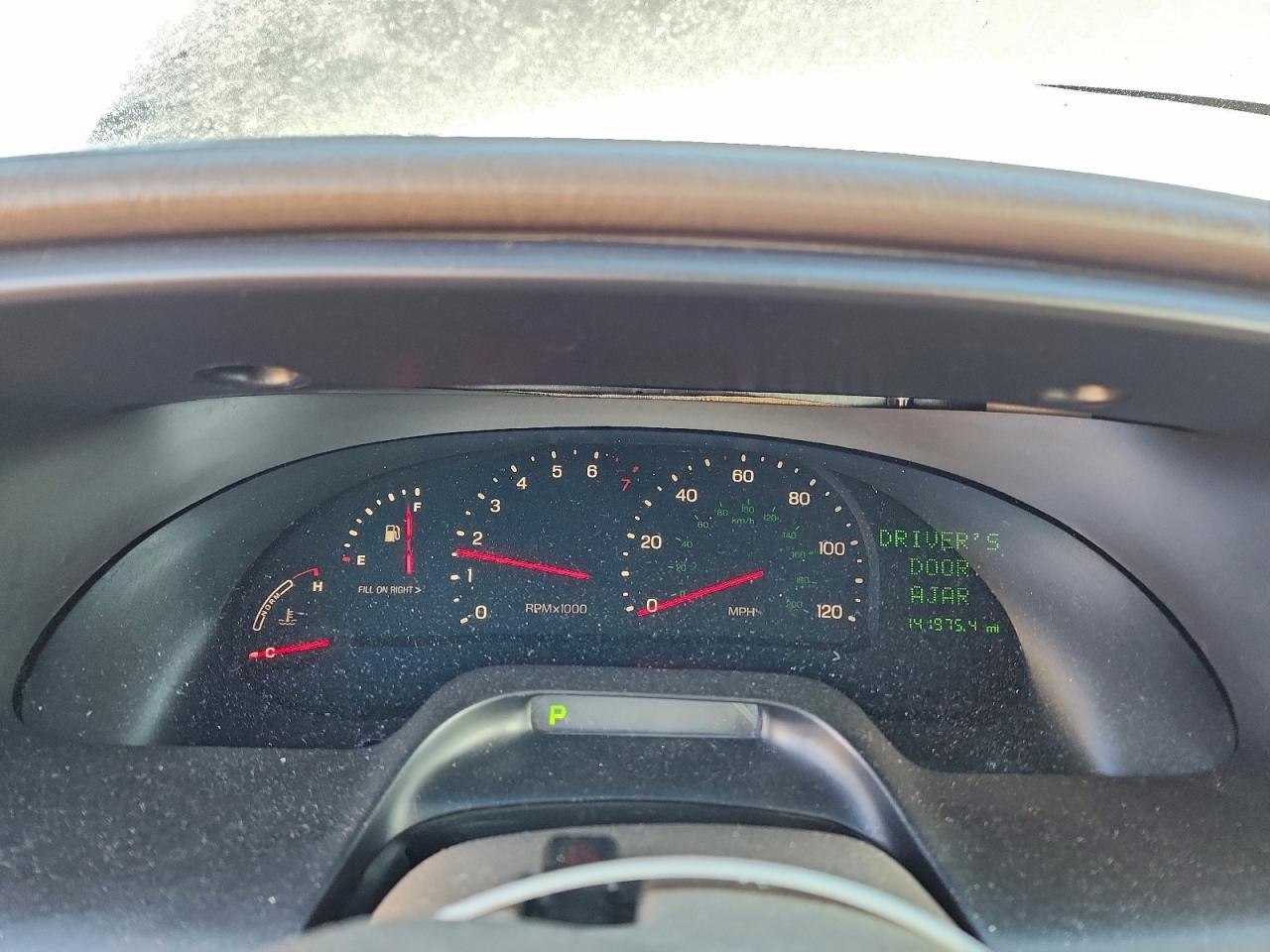 2000 Lincoln Continental VIN: 1LNHM97V8YY892407 Lot: 93980775