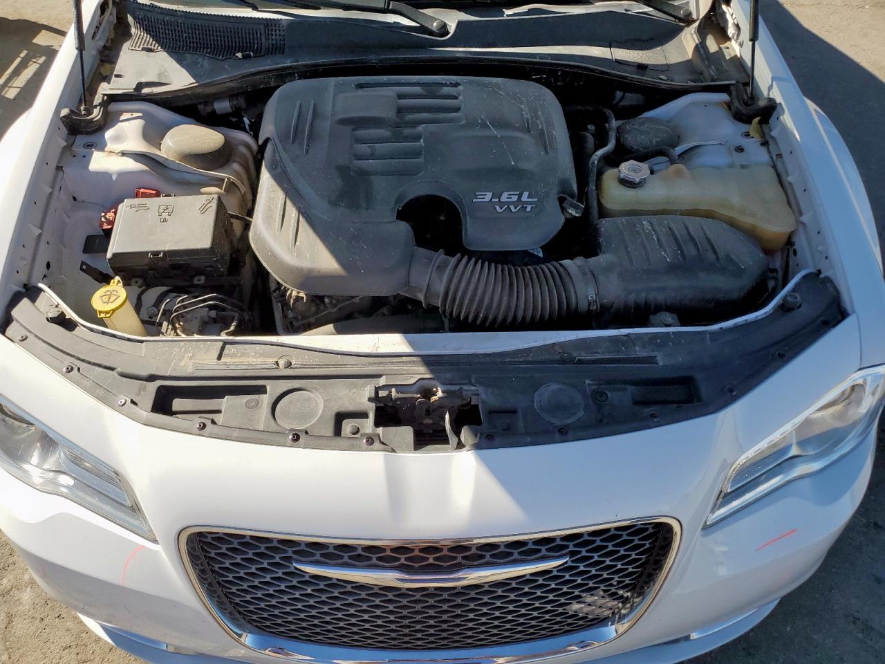 2018 Chrysler 300 Limited VIN: 2C3CCAEG9JH127296 Lot: 91595215