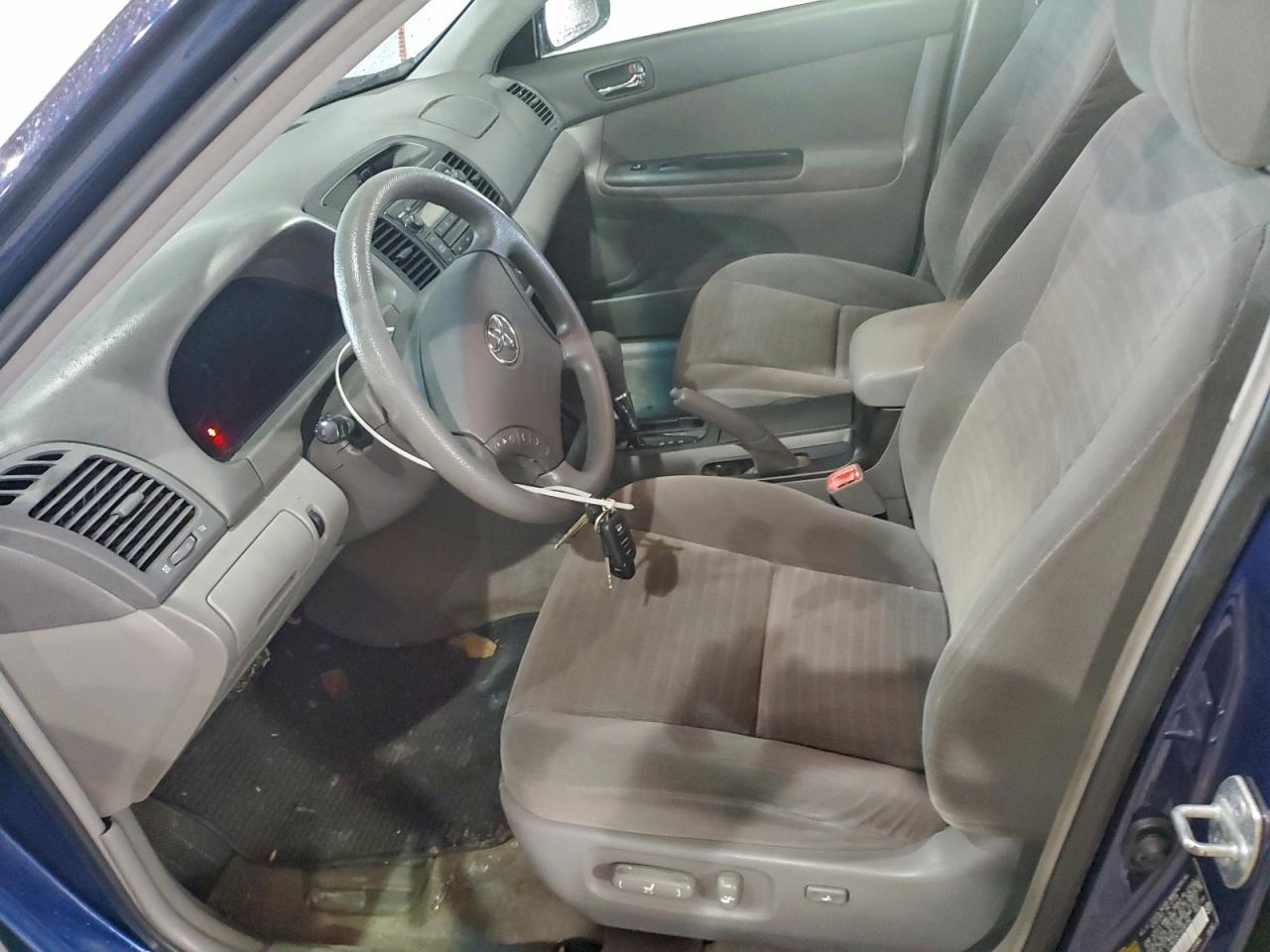 2005 Toyota Camry Le VIN: 4T1BE32K15U387292 Lot: 94436765