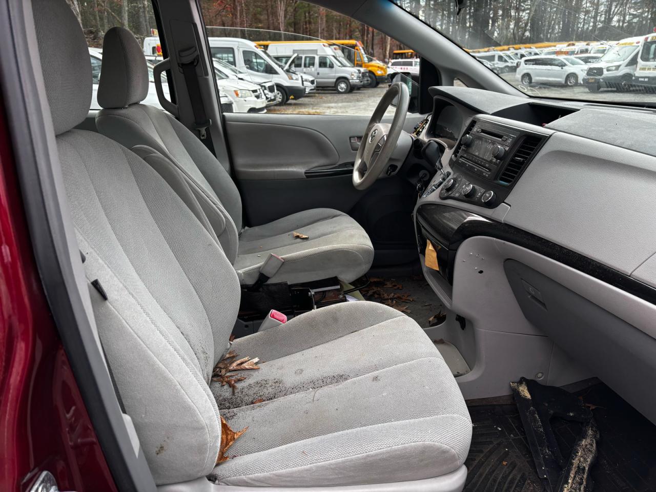 2014 Toyota Sienna VIN: 5TDZK3DCZES503102 Lot: 91933785