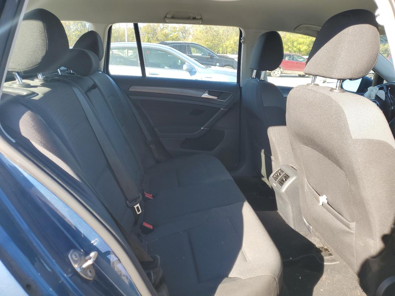 2019 Volkswagen Golf Sportwagen S VIN: 3VWY57AU8KM512990 Lot: 90682785