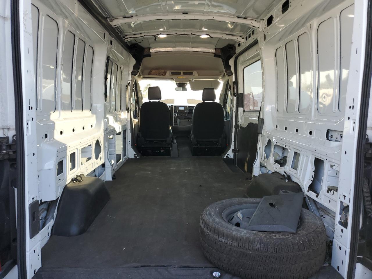 2020 Ford Transit T-250 VIN: 1FTBR1C86LKB10582 Lot: 92189545