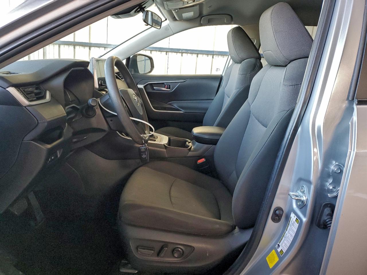 2025 Toyota Rav4 Xle VIN: 2T3W1RFV5SC315861 Lot: 93761115