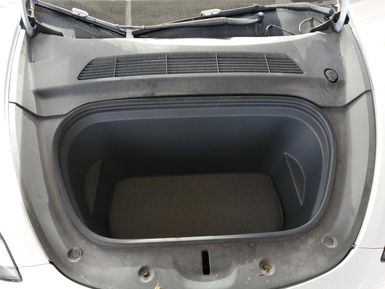 2022 Tesla Model Y VIN: 7SAYGDEE3NF324467 Lot: 89684745