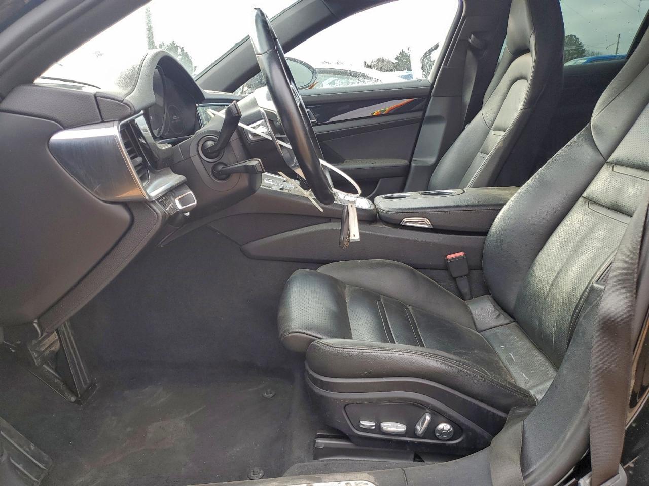 2017 Porsche Panamera 2 VIN: WP0AA2A74HL102050 Lot: 94254385