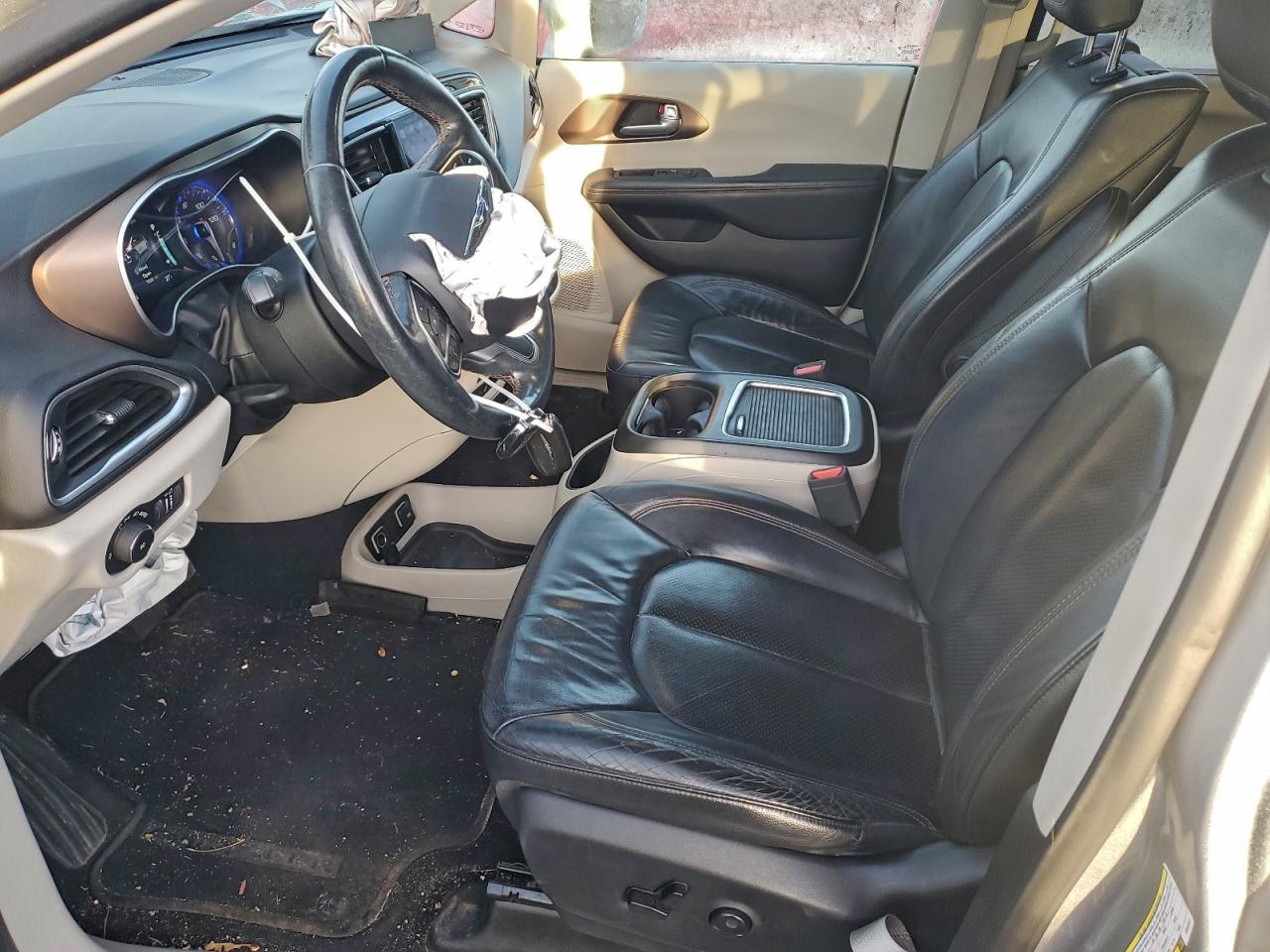 2017 Chrysler Pacifica Touring L Plus VIN: 2C4RC1EGXHR832621 Lot: 93652825