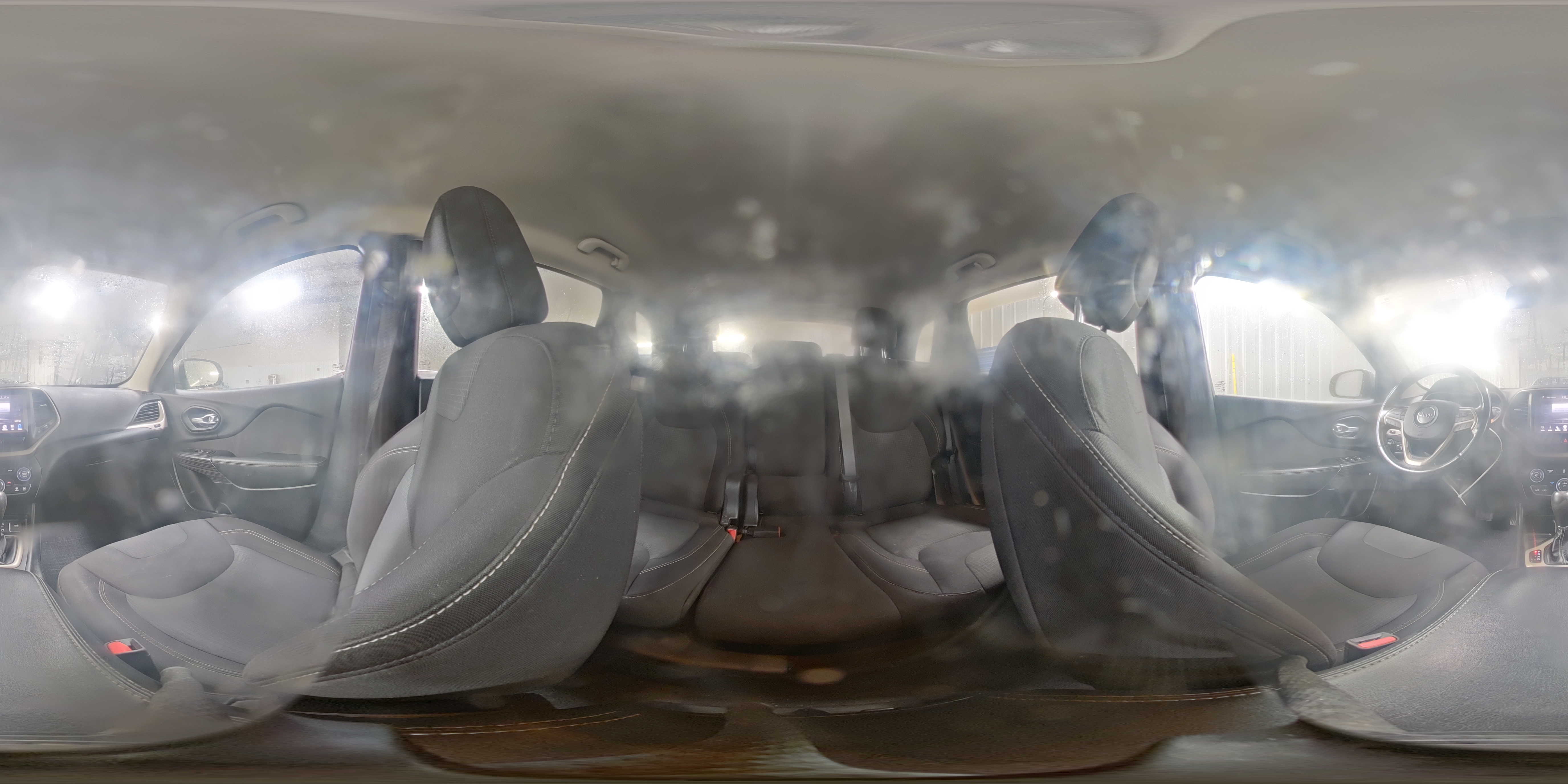 2016 Jeep Cherokee Latitude VIN: 1C4PJLCB6GW370094 Lot: 93399865