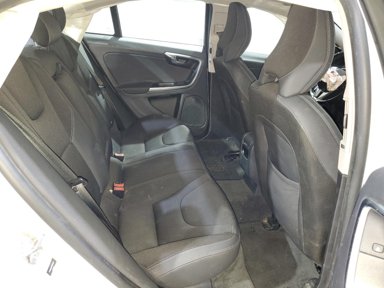 2015 Volvo S60 VIN: YV1612TJ5F1352284 Lot: 93130415