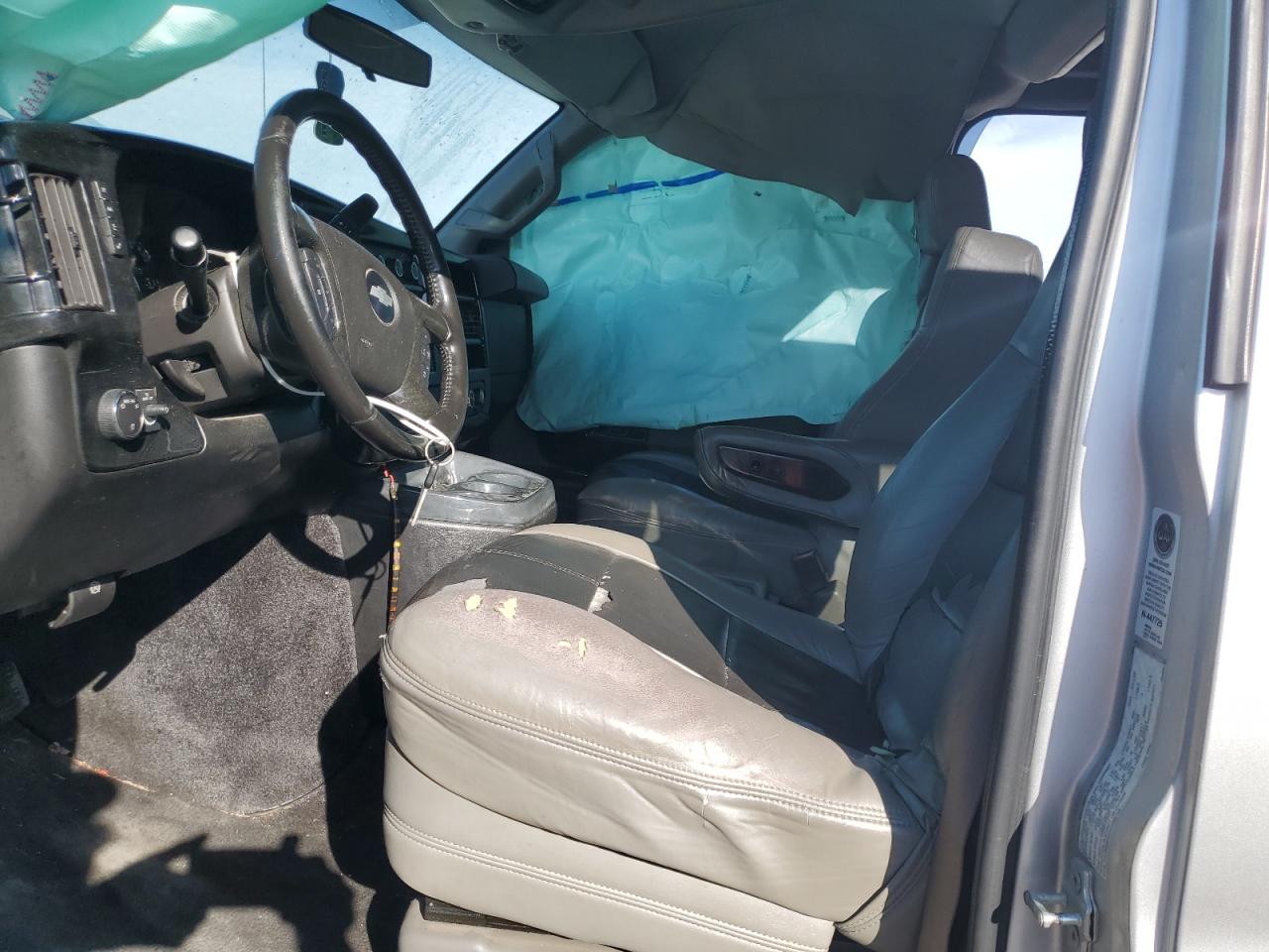 2017 Chevrolet Express G2500 VIN: 1GCWGBFG1H1289756 Lot: 92613195