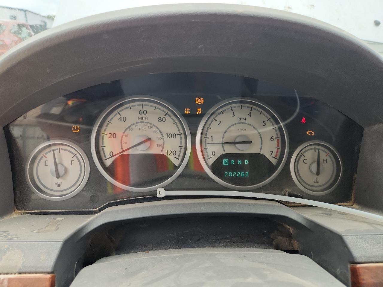 2008 Chrysler Town & Country Lx VIN: 2A8HR44H18R761873 Lot: 91814855