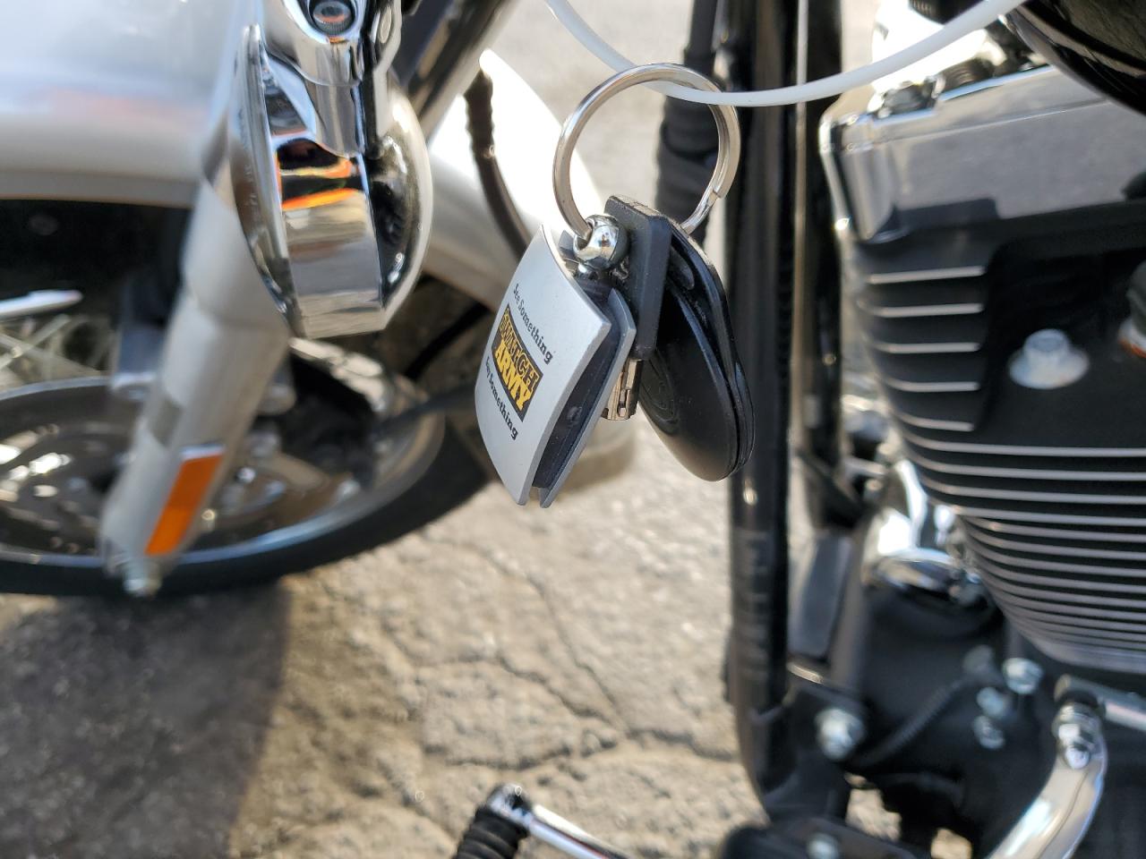 2003 Harley-Davidson Flstci Anniversary VIN: 1HD1BWB453Y052262 Lot: 90636085