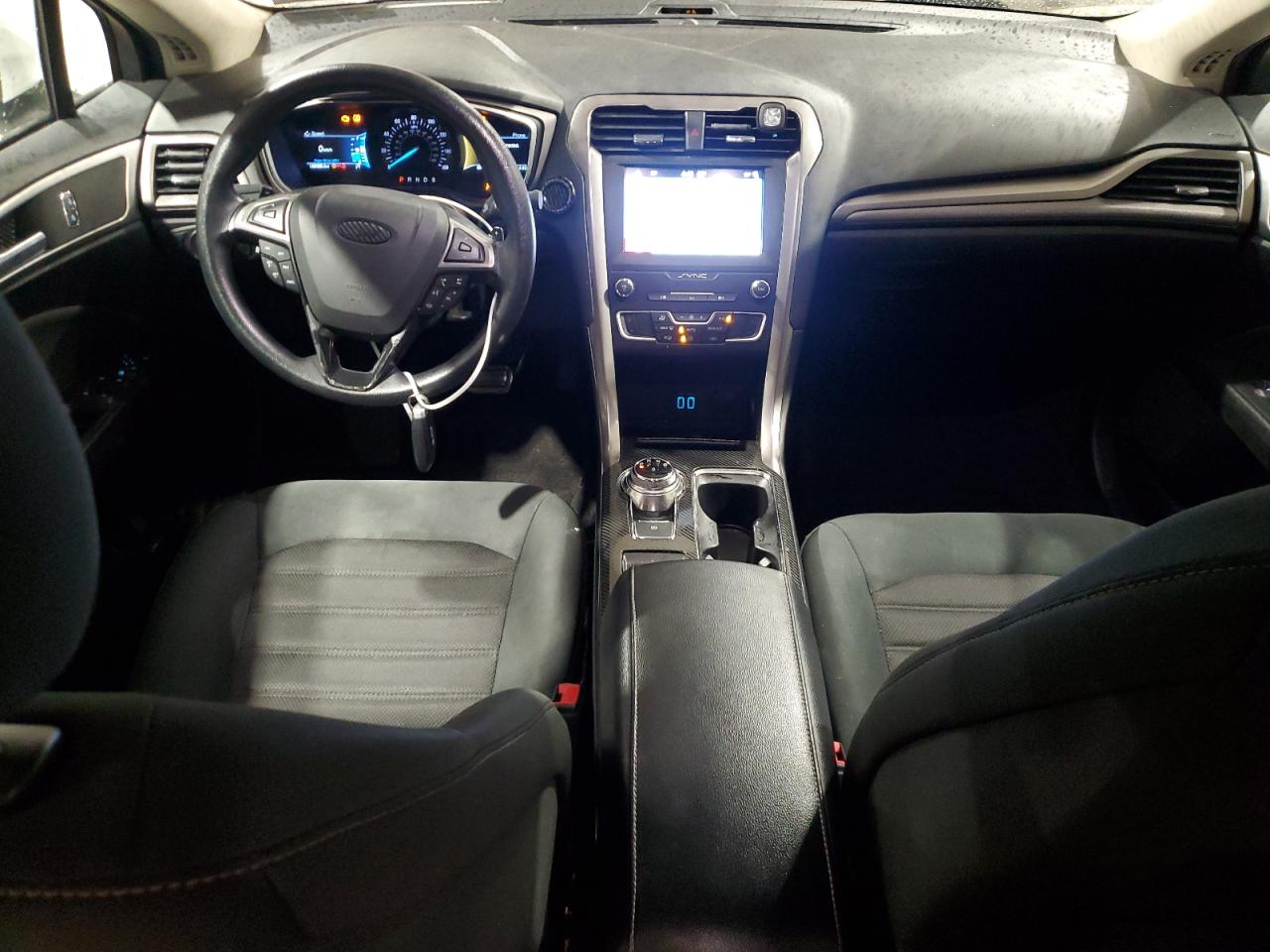 2019 Ford Fusion Se VIN: 3FA6P0HD5KR151163 Lot: 90988595