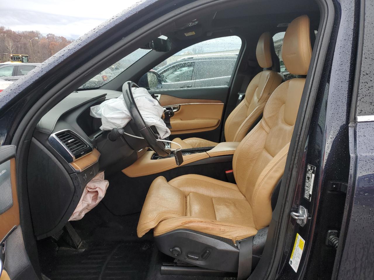 2016 Volvo Xc90 T6 VIN: YV4A22PL7G1091506 Lot: 92923265