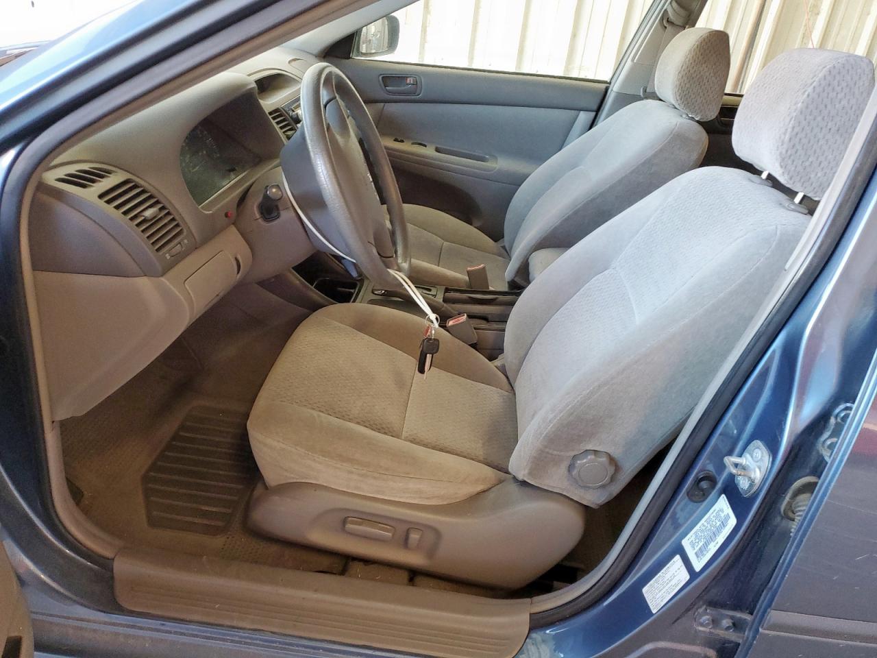 2003 Toyota Camry Le VIN: 4T1BE32K03U207362 Lot: 92608685