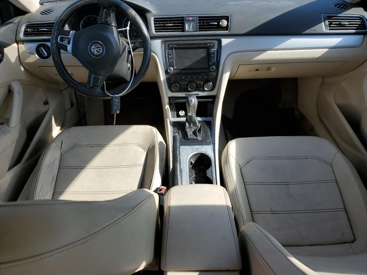 2013 Volkswagen Passat Se VIN: 1VWBP7A3XDC113722 Lot: 92914235