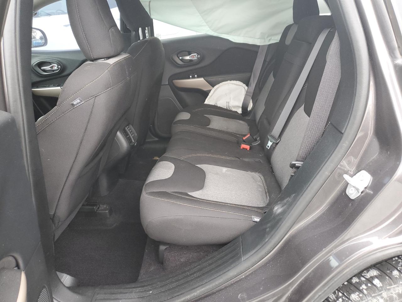 2018 Jeep Cherokee Latitude VIN: 1C4PJLCB5JD539881 Lot: 91529115