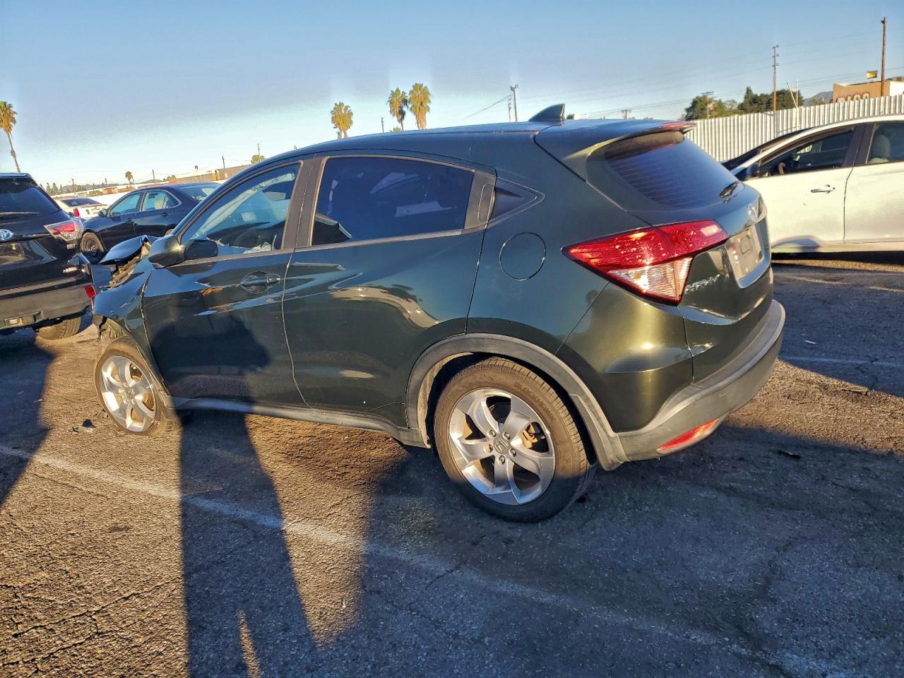 2017 Honda Hr-V Lx VIN: 3CZRU5H38HG700065 Lot: 94052035