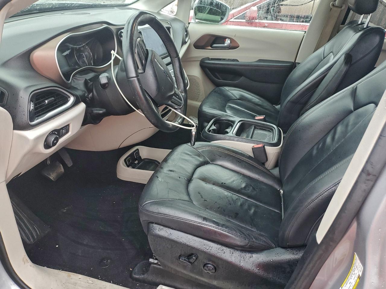 2017 Chrysler Pacifica Touring L VIN: 2C4RC1BG2HR810018 Lot: 93346265