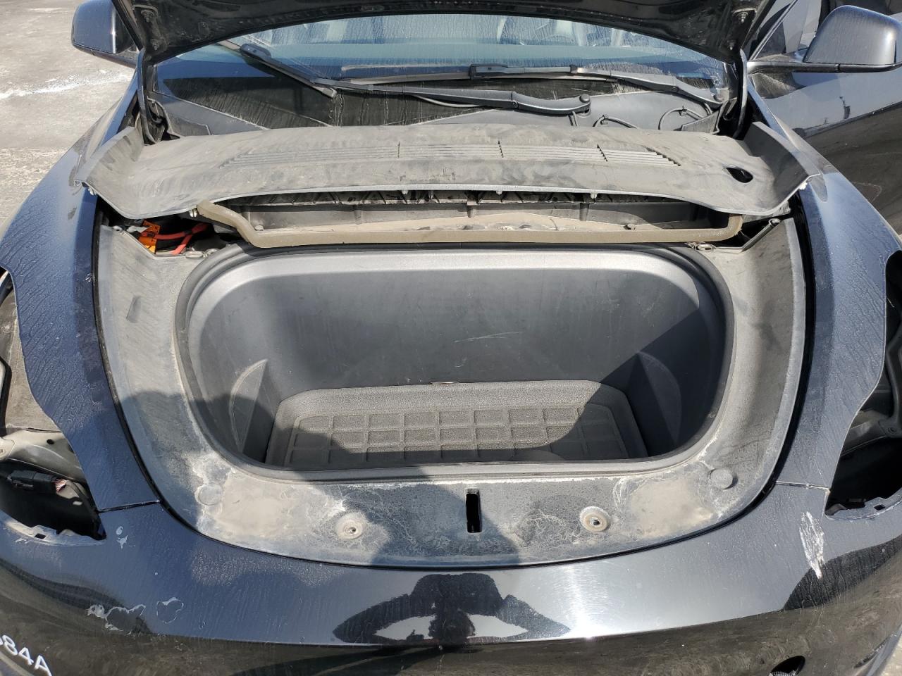 2024 Tesla Model Y VIN: 7SAYGDEE3NF481142 Lot: 90642095