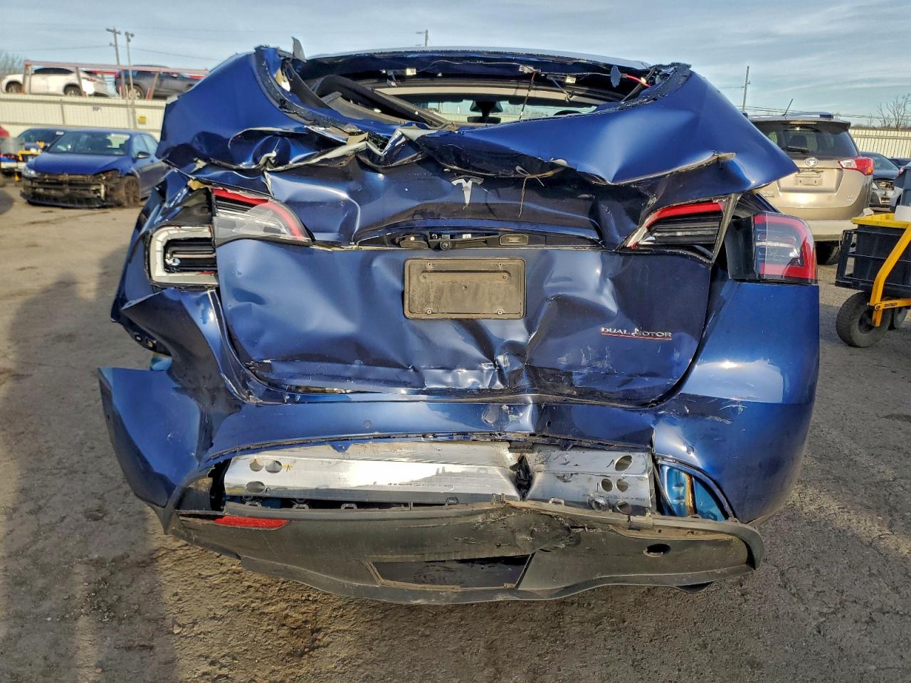 2022 Tesla Model Y VIN: 7SAYGDEF7NF456219 Lot: 94310215