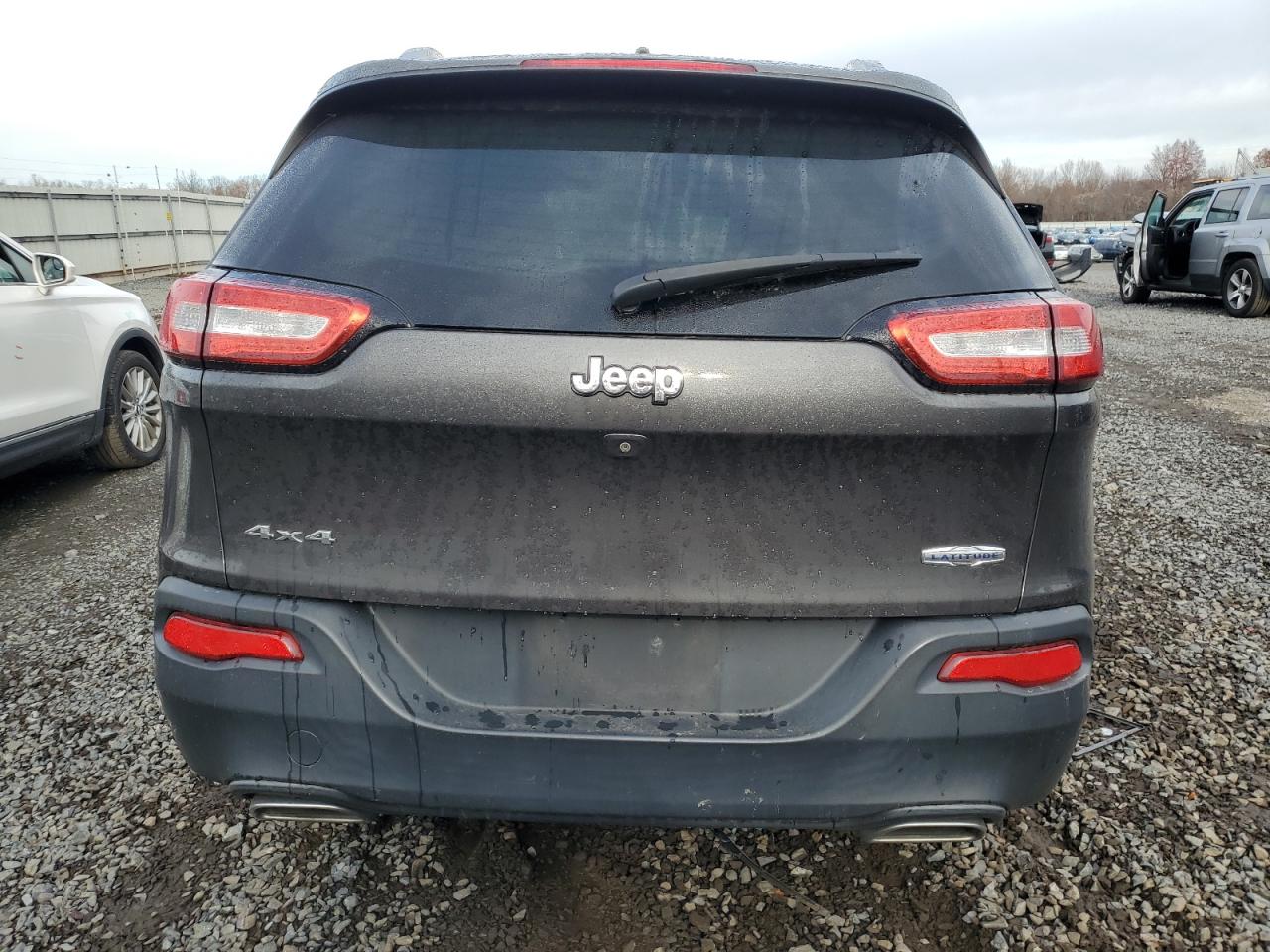 2016 Jeep Cherokee Latitude VIN: 1C4PJMCS9GW131662 Lot: 93565735