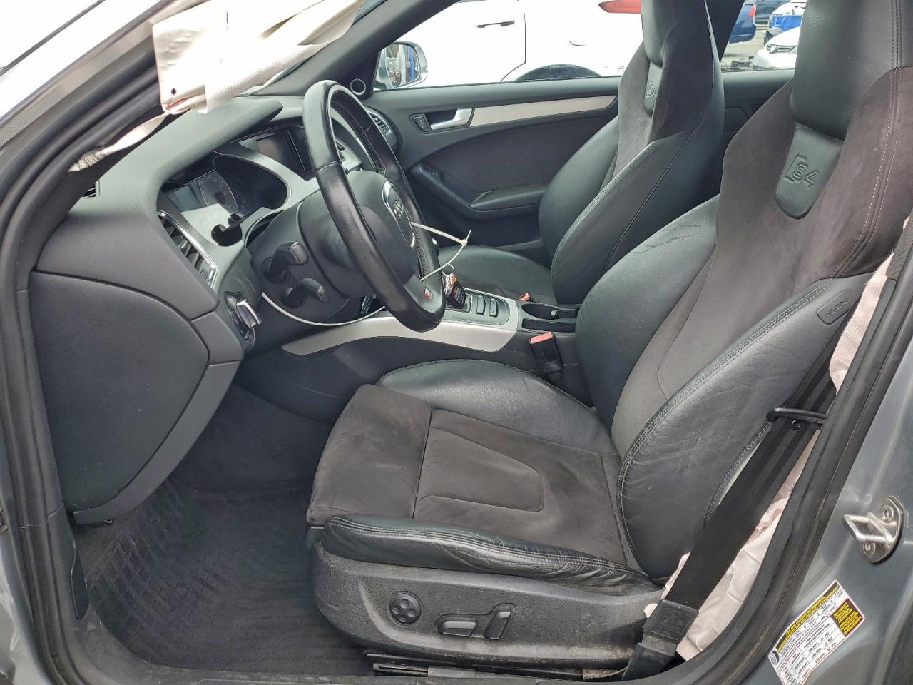 2010 Audi S4 Premium Plus VIN: WAUDGAFL2AA168526 Lot: 94501135