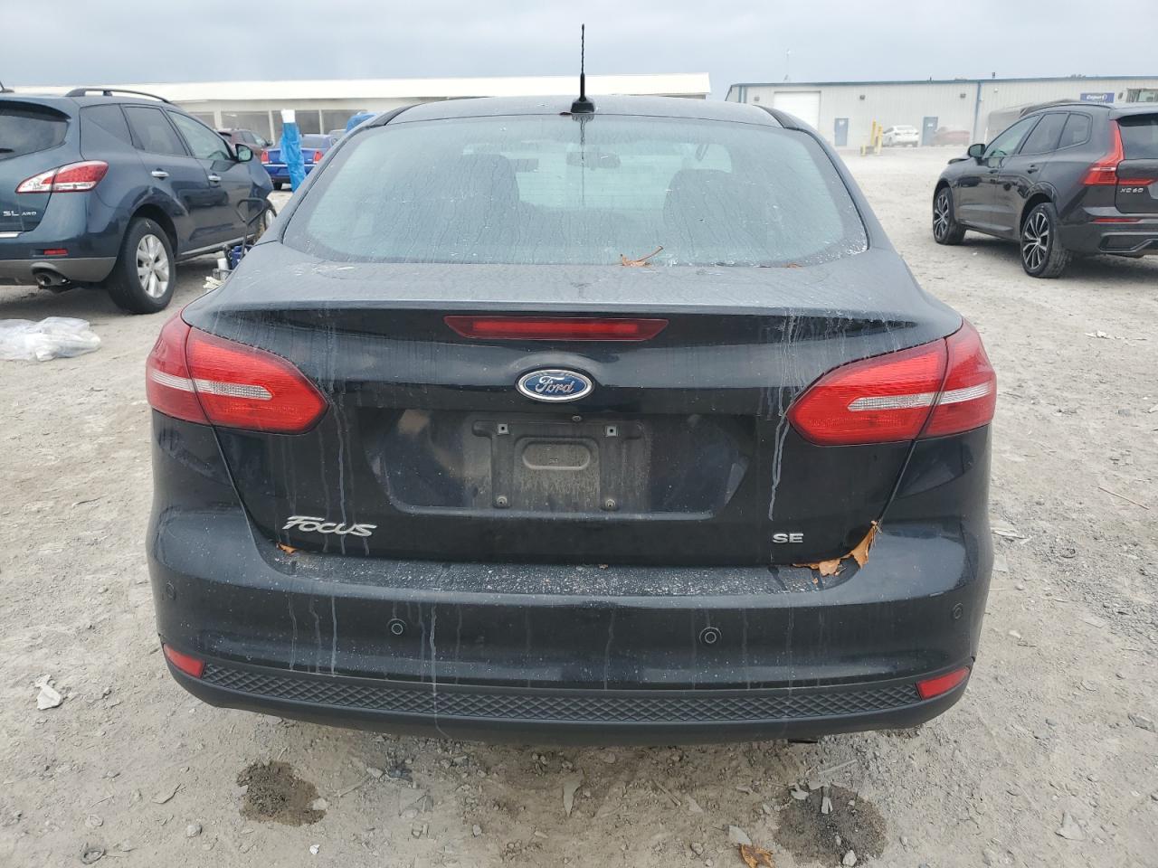 2016 Ford Focus Se VIN: 1FADP3F29GL298151 Lot: 92379245
