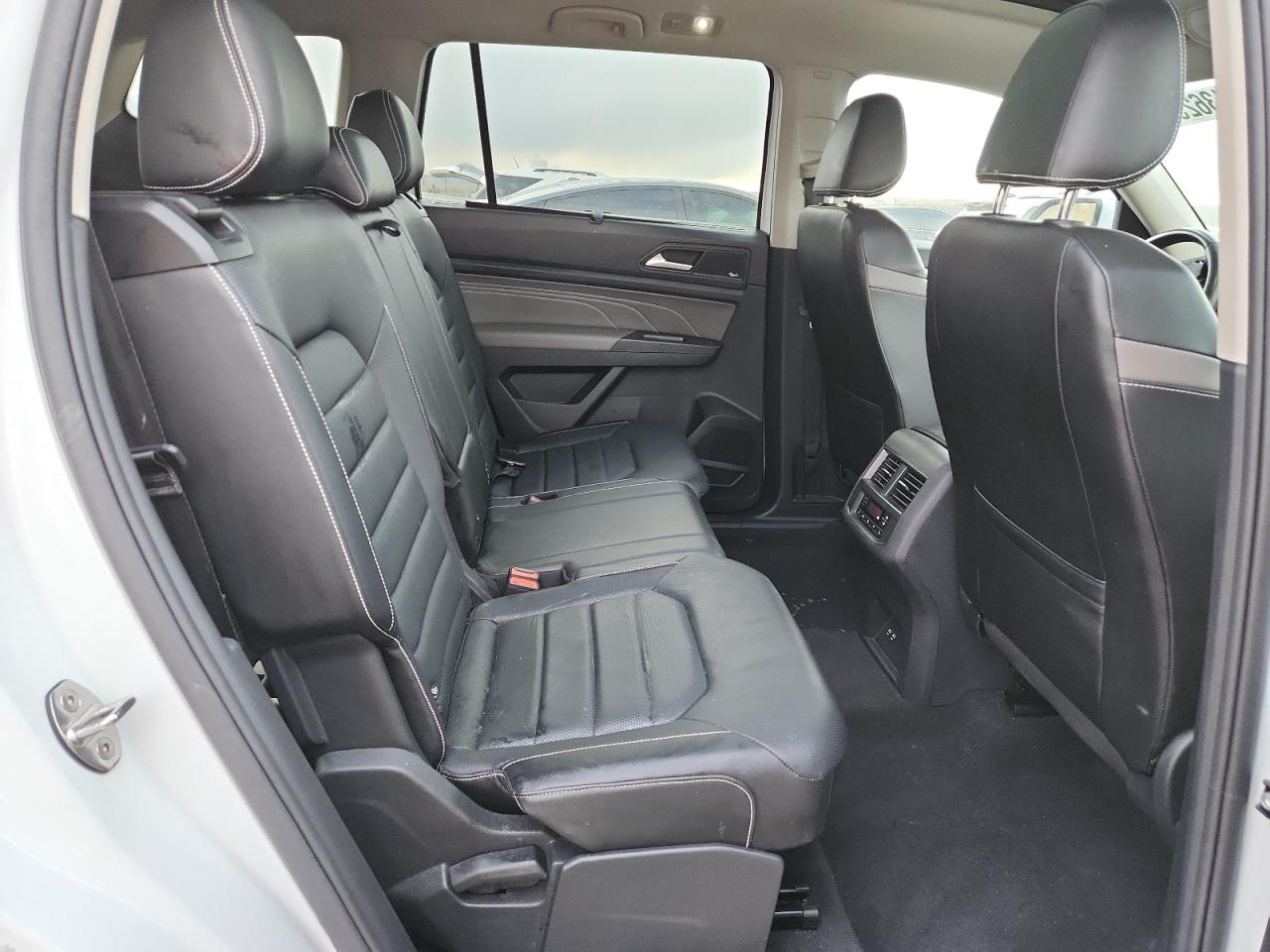 2022 Volkswagen Atlas Sel Premium R-Line VIN: 1V2FR2CA5NC555479 Lot: 93136255