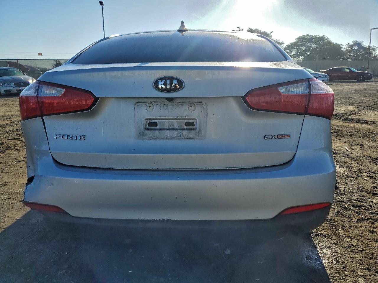 2016 Kia Forte Ex VIN: KNAFX4A84G5546604 Lot: 94143555