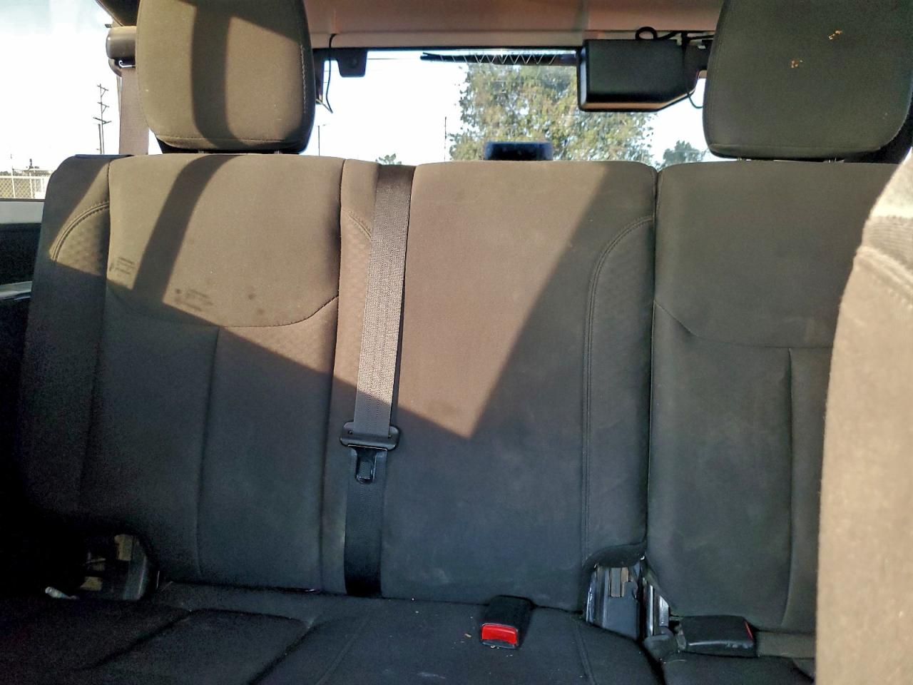 2017 Jeep Wrangler Unlimited Sport VIN: 1C4BJWDG6HL686328 Lot: 93899385