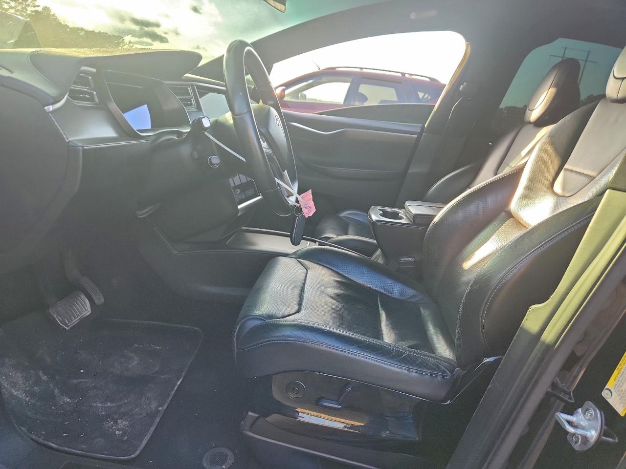 2016 Tesla Model X VIN: 5YJXCAE25GF012999 Lot: 93607295