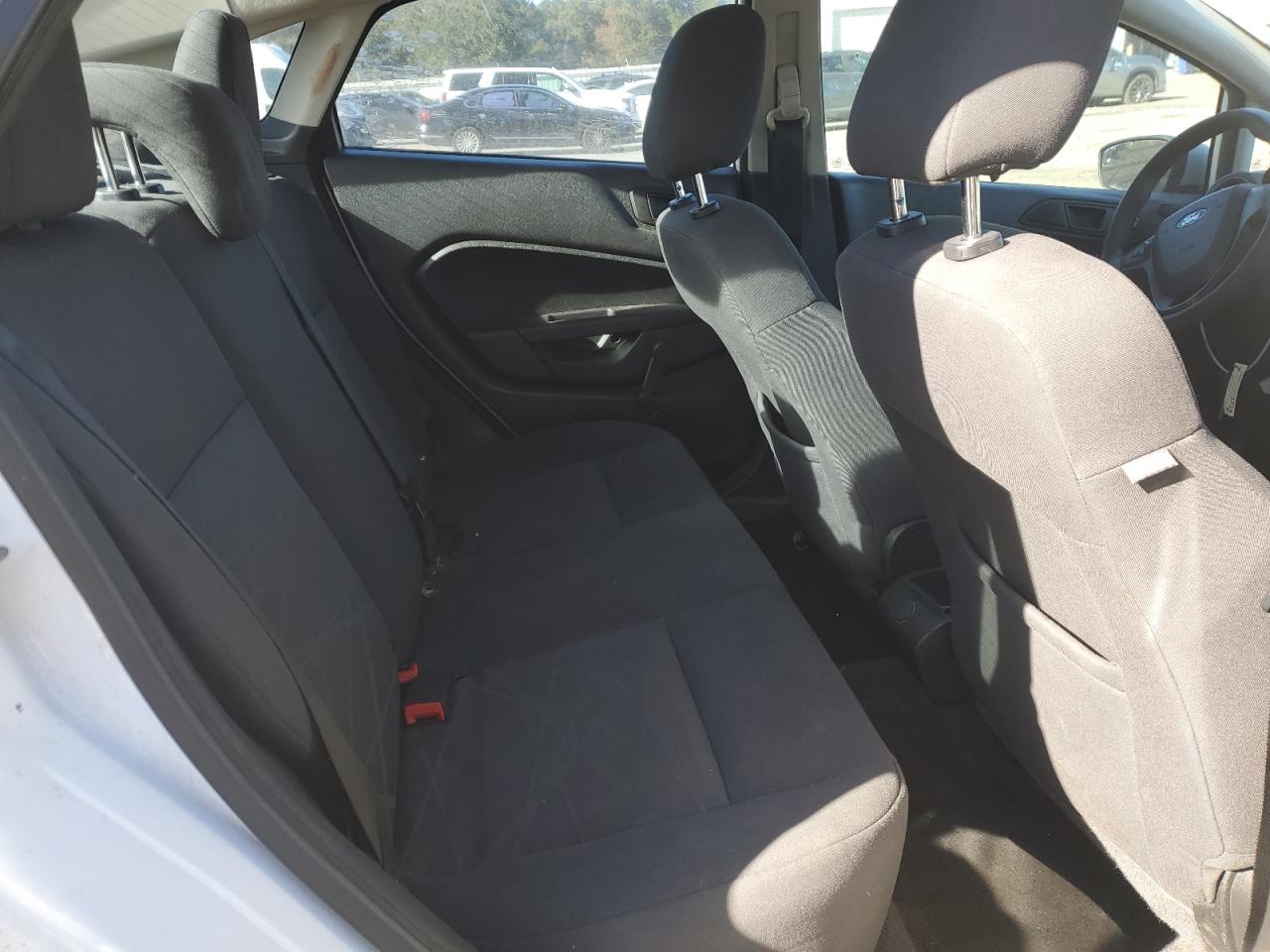 2015 Ford Fiesta S VIN: 3FADP4AJ3FM105137 Lot: 90503625