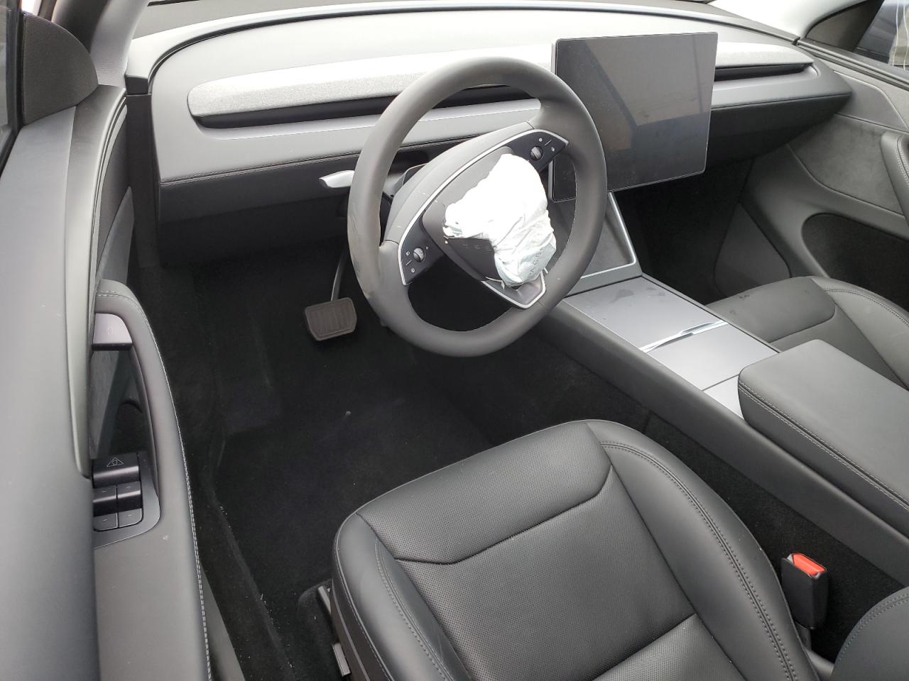 2026 Tesla Model Y VIN: 7SAYGDEE5TF432974 Lot: 91517615