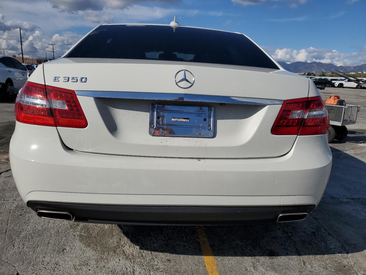 2012 Mercedes-Benz E 350 VIN: WDDHF5KB4CA568883 Lot: 93320275