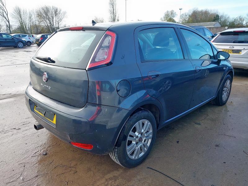 2013 FIAT PUNTO 1.4 EASY 5DR