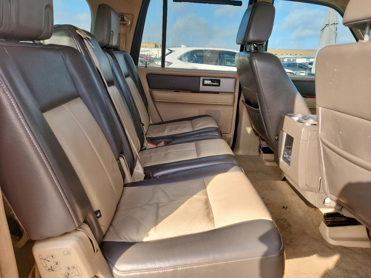 2007 Ford Expedition El Eddie Bauer VIN: 1FMFK17587LA22540 Lot: 93045135