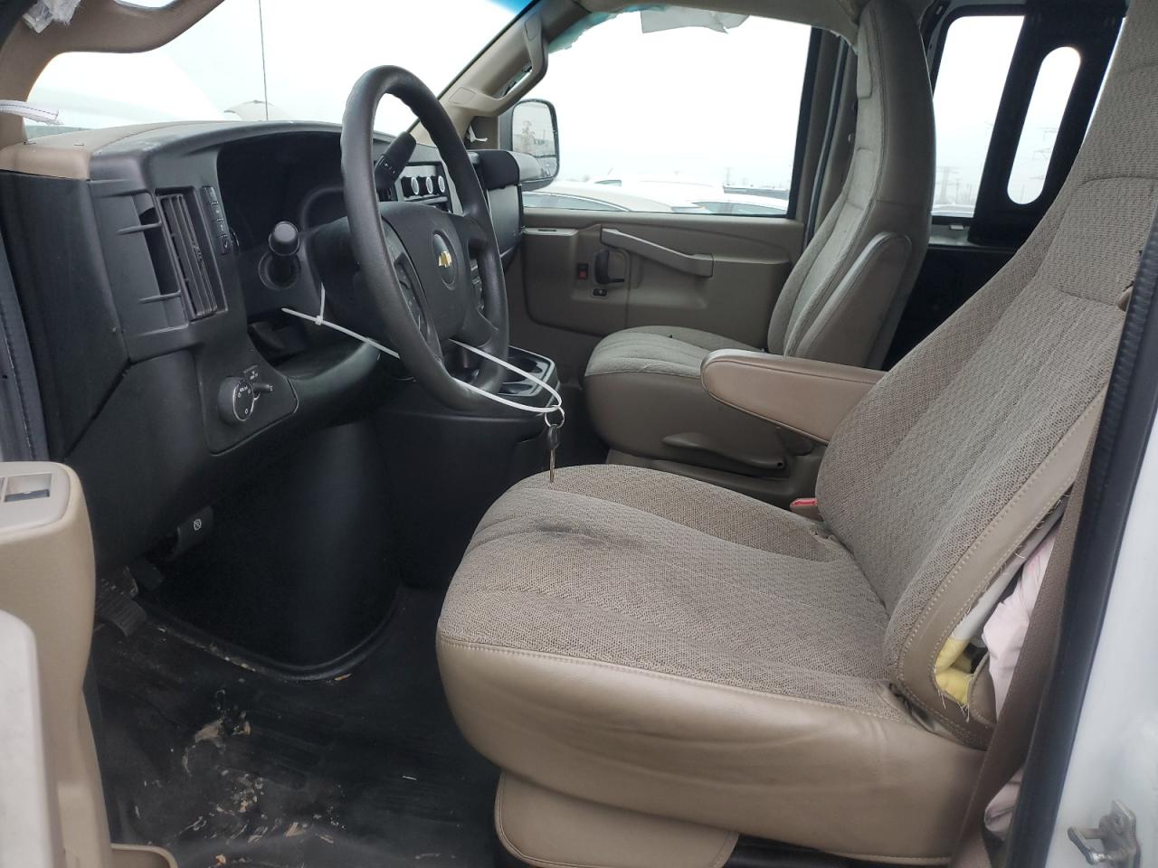 2020 Chevrolet Express G3500 VIN: 1GCZGHFG8L1150877 Lot: 92930835