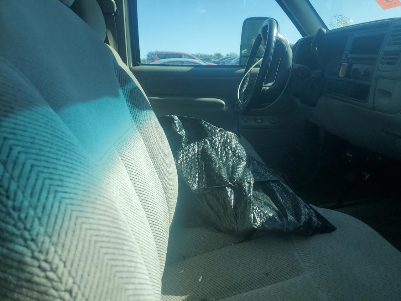 1997 Chevrolet Gmt-400 K1500 VIN: 1GCEK19RXVE175261 Lot: 91671425