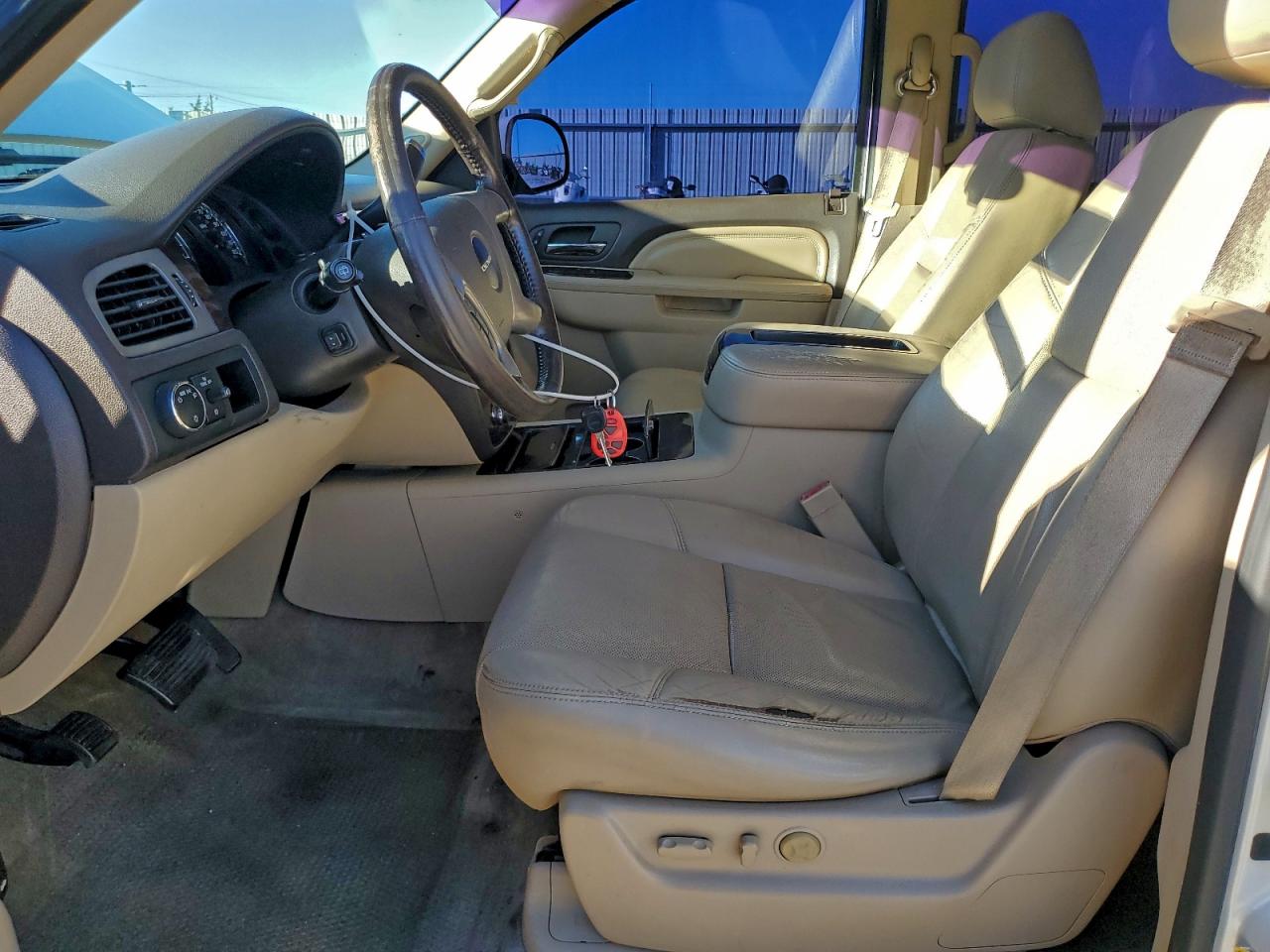 2013 GMC Yukon Denali VIN: 1GKS2EEFXDR211872 Lot: 92361205