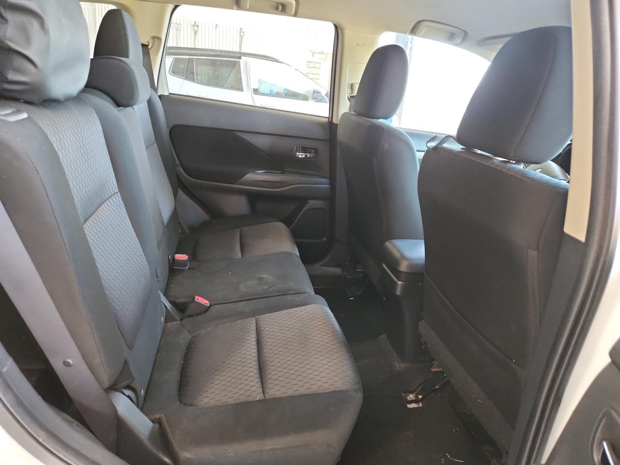 2014 Mitsubishi Outlander Se VIN: JA4AZ3A37EZ014544 Lot: 92711675