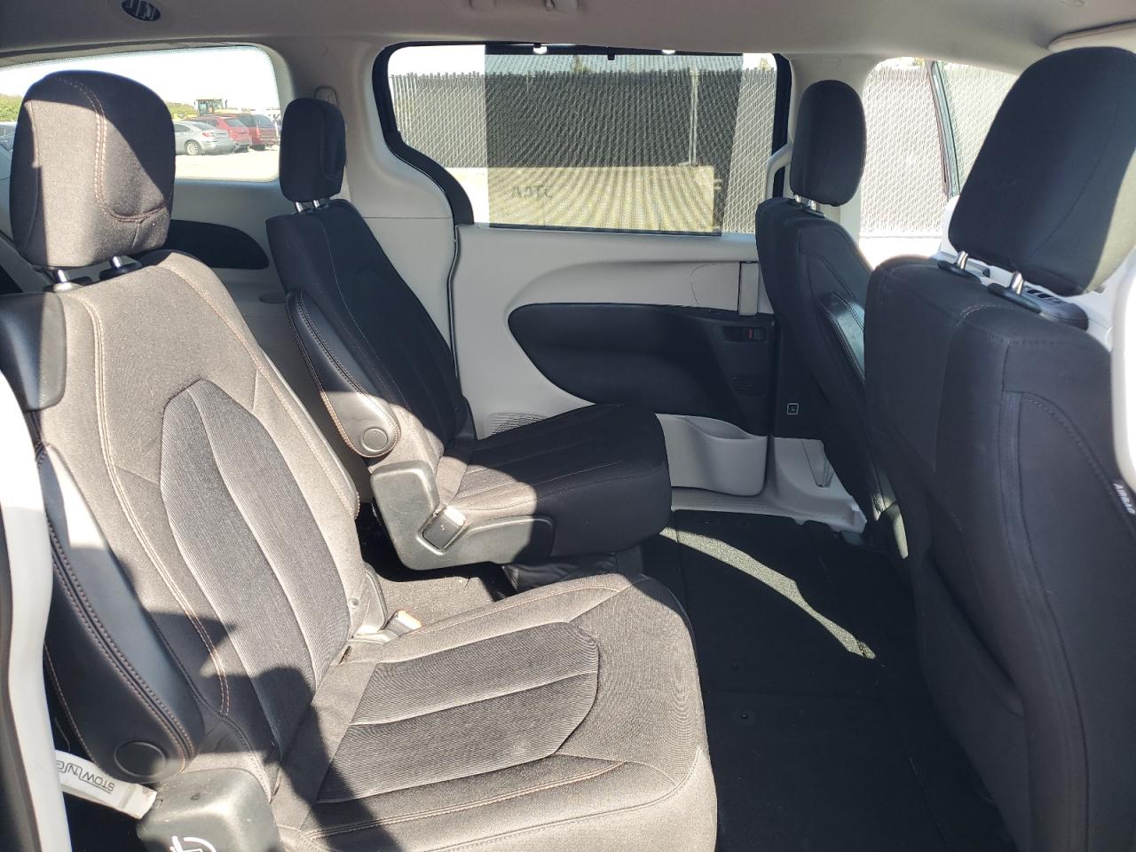 2020 Chrysler Pacifica Touring VIN: 2C4RC1FG9LR136730 Lot: 91604235