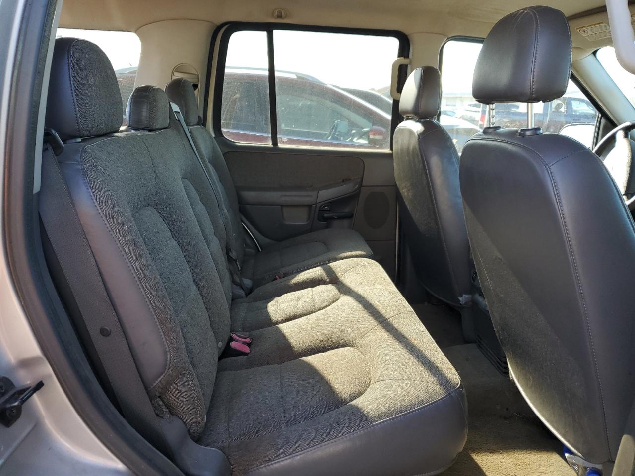 2004 Ford Explorer Xls VIN: 1FMZU62K74ZA67351 Lot: 92466625