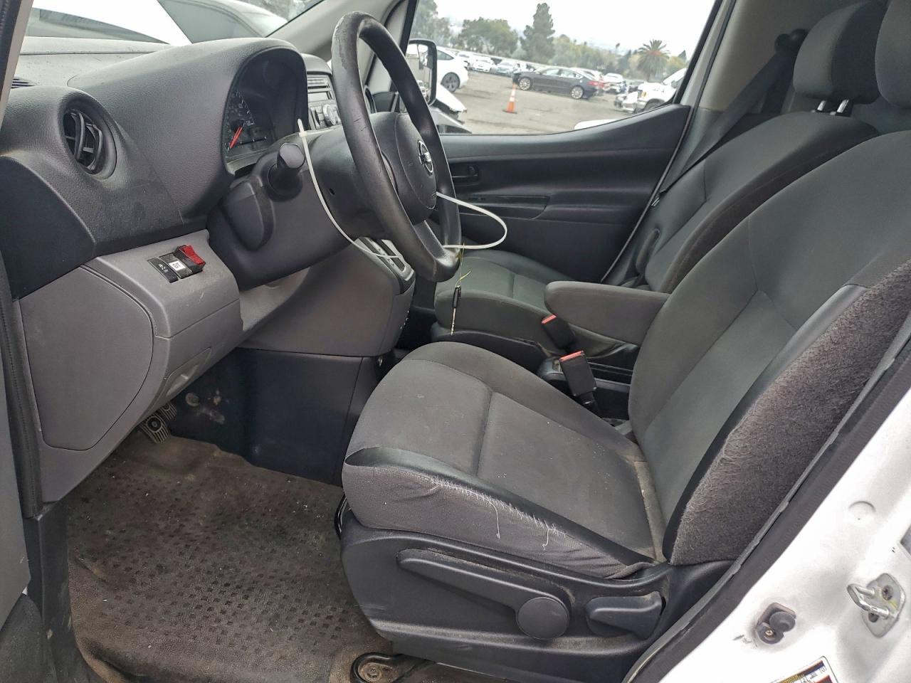 2015 Nissan Nv200 2.5S VIN: 3N6CM0KN8FK734989 Lot: 94322855