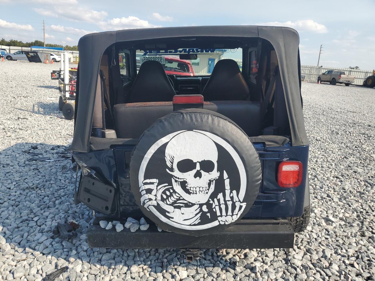 2000 Jeep Wrangler / Tj Se VIN: 1J4FA29P4YP739503 Lot: 93303965