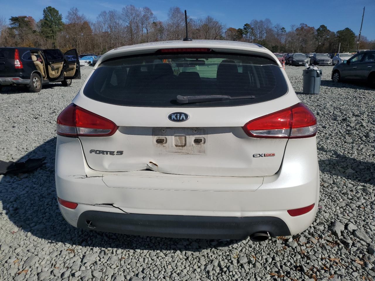 2016 Kia Forte Ex VIN: KNAFX5A89G5588689 Lot: 92267625