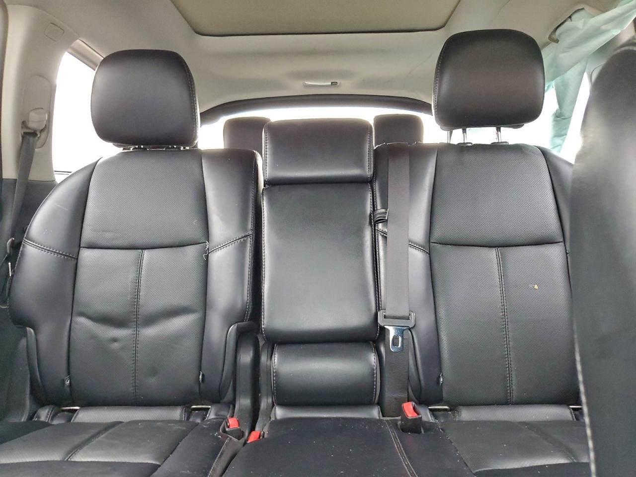 2018 Nissan Pathfinder S VIN: 5N1DR2MM6JC608164 Lot: 94344975