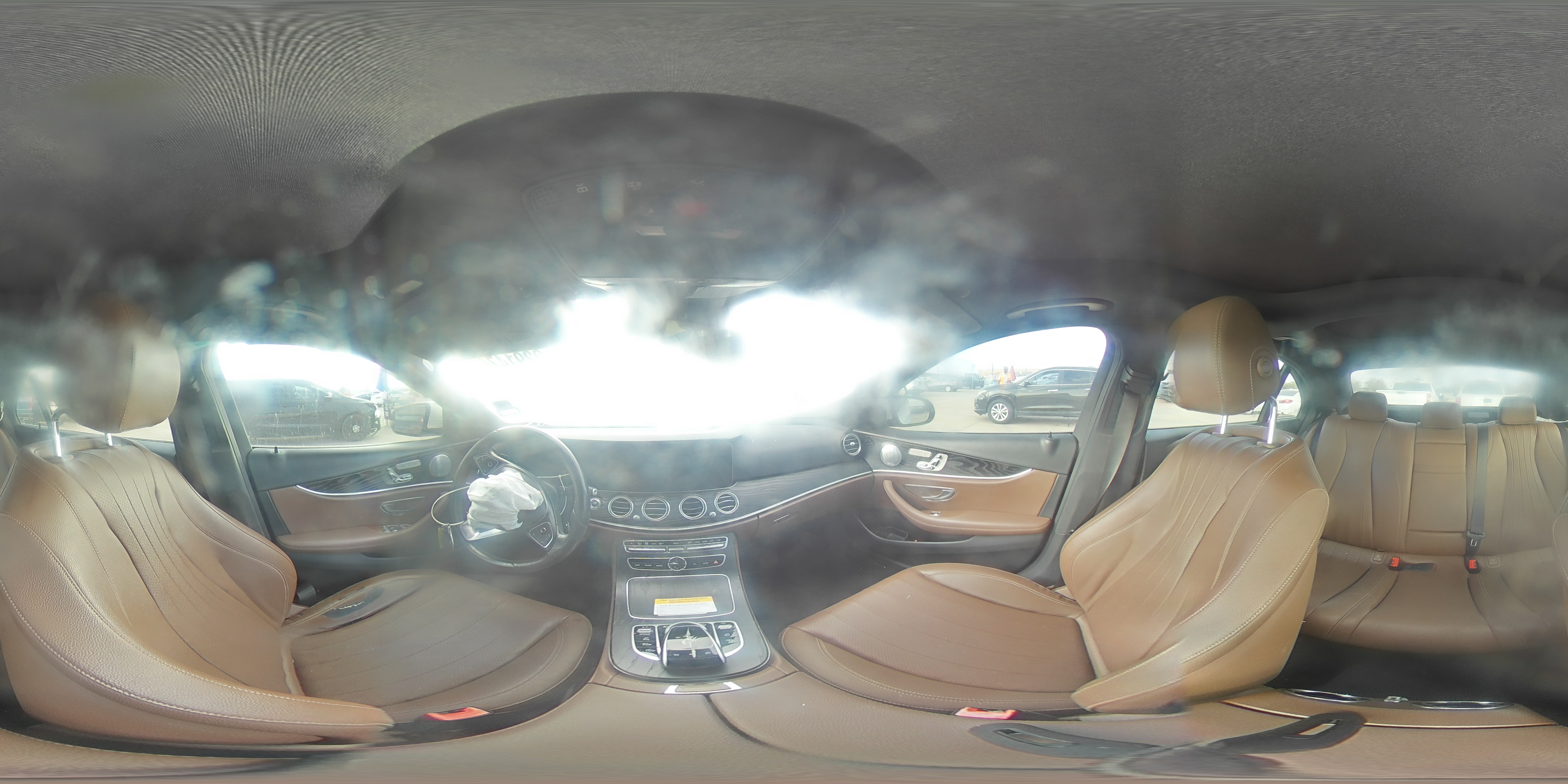 2018 Mercedes-Benz E 300 VIN: WDDZF4JB3JA310402 Lot: 92914765